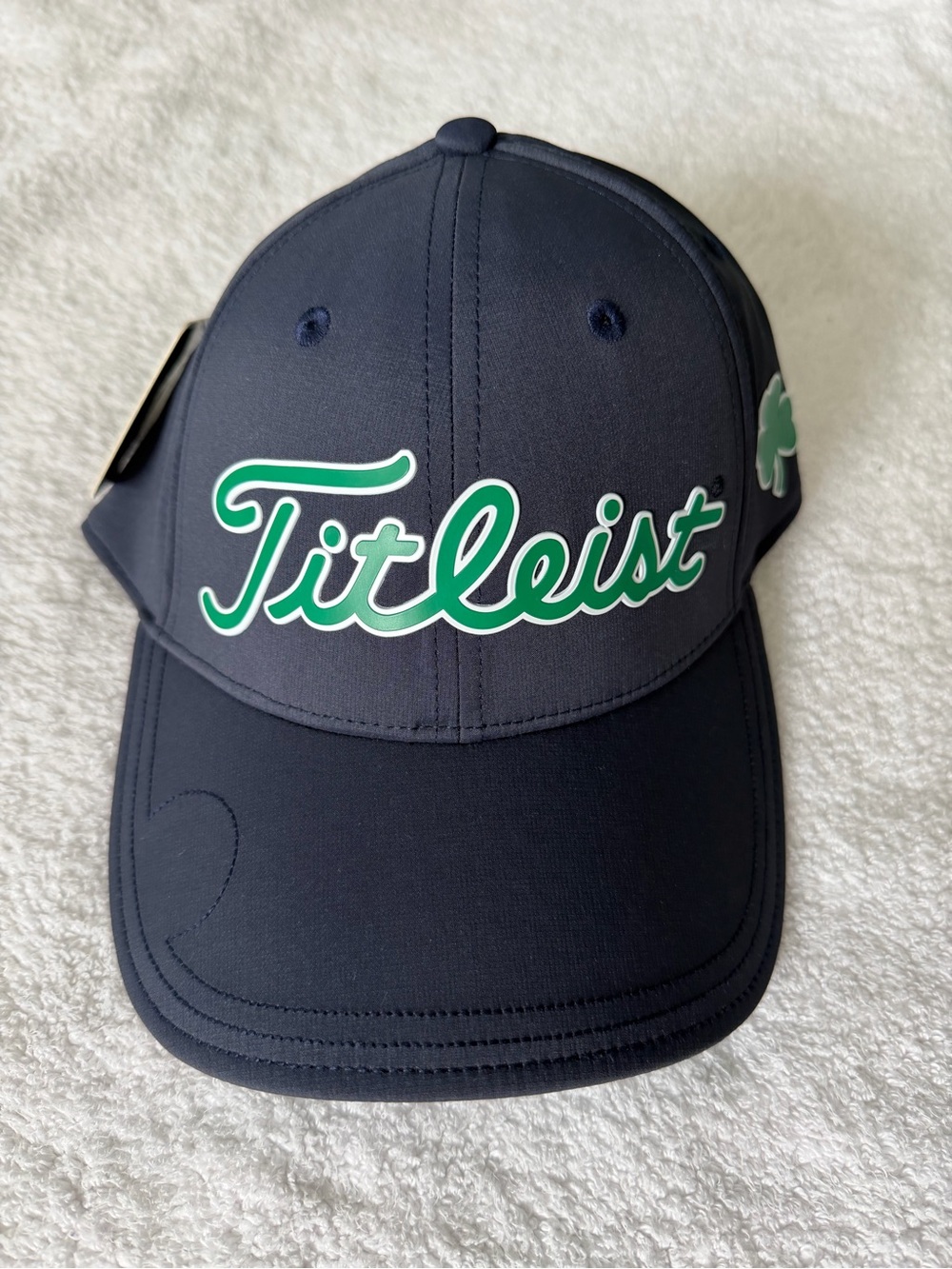 Titleist Women Performance Magnet Ball Marker Hat Shamrock St. Patrick NWT Golf